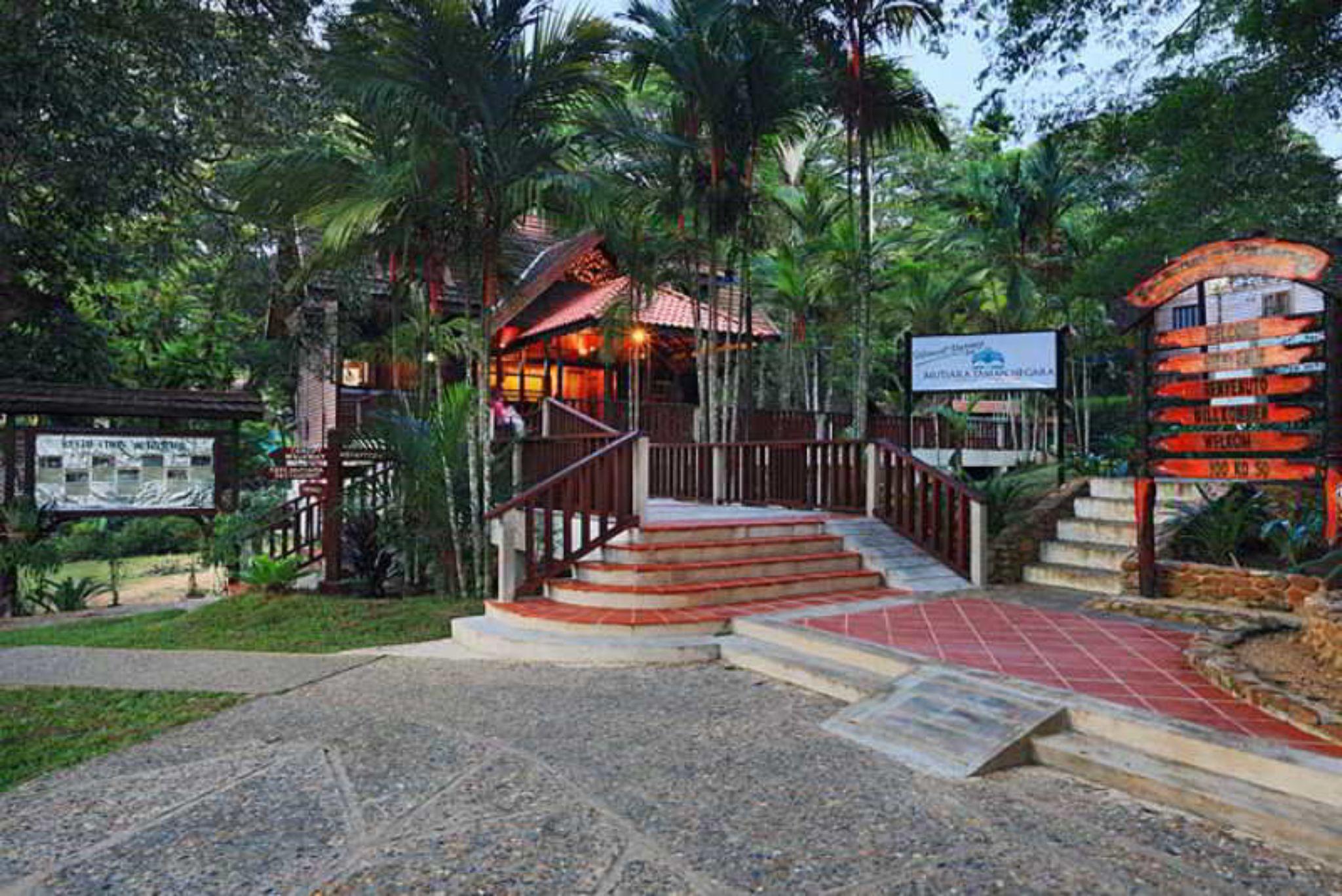 Hotel Mutiara Taman Negara Kuala Tahan Esterno foto