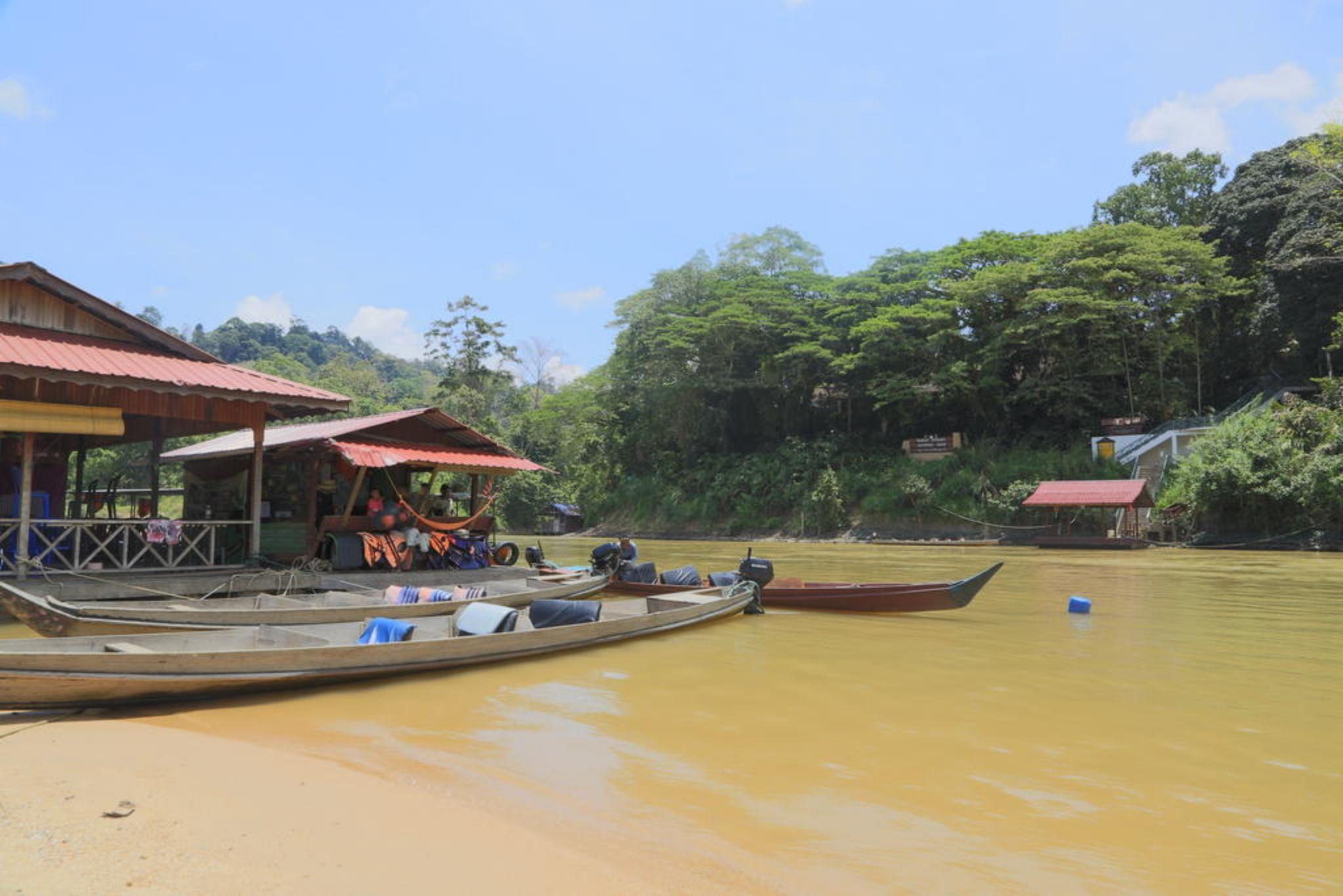 Hotel Mutiara Taman Negara Kuala Tahan Esterno foto