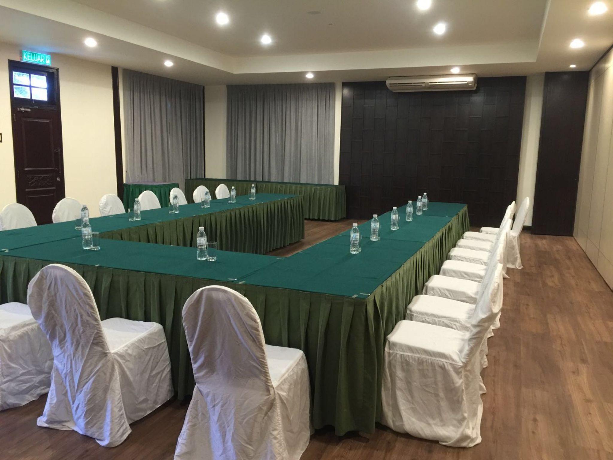 Hotel Mutiara Taman Negara Kuala Tahan Esterno foto