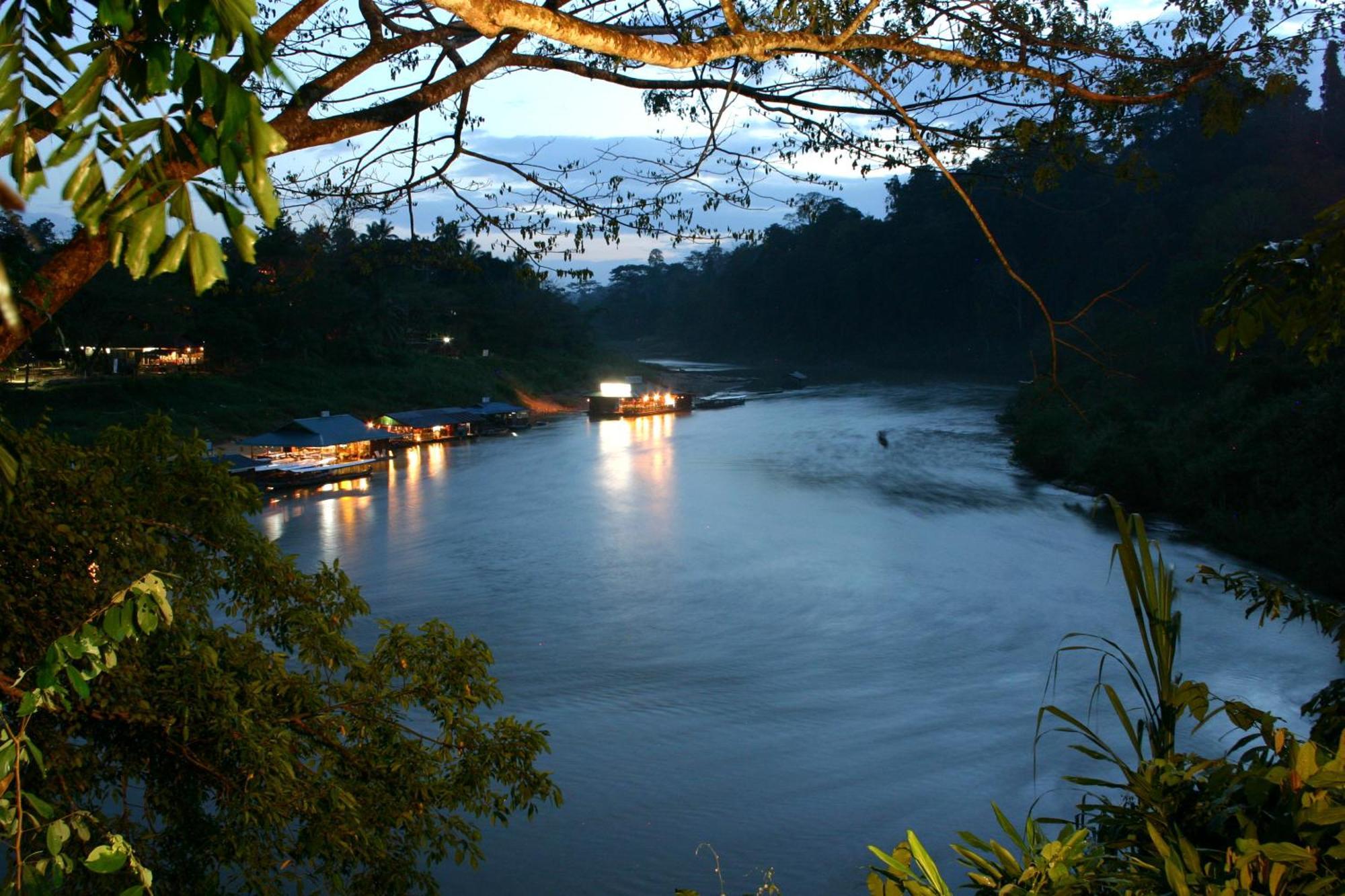 Hotel Mutiara Taman Negara Kuala Tahan Esterno foto