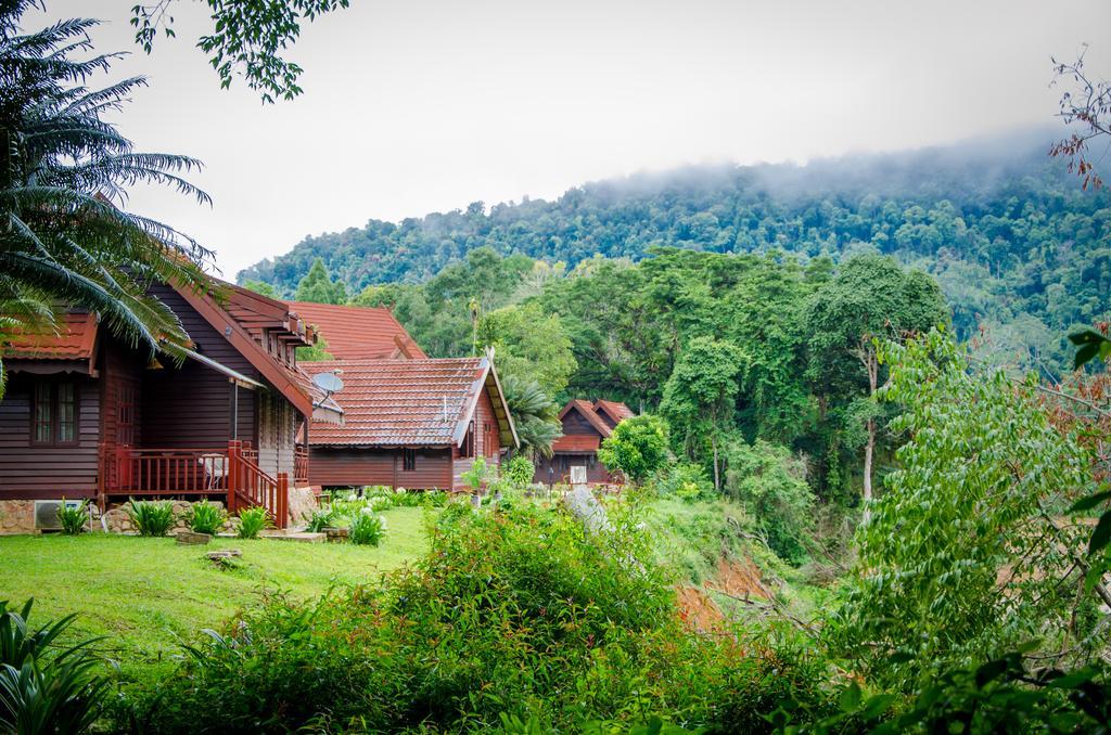 Hotel Mutiara Taman Negara Kuala Tahan Esterno foto