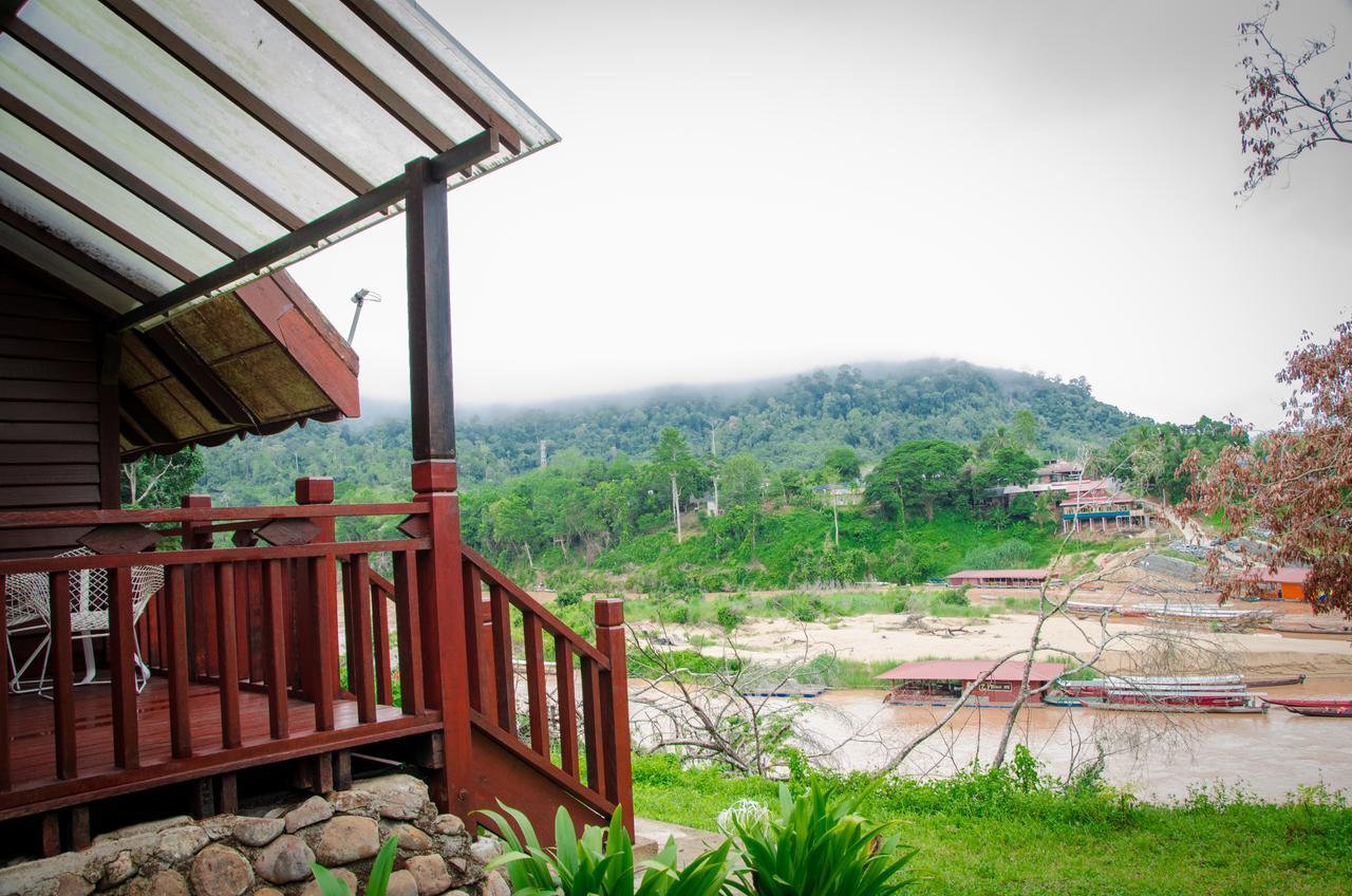 Hotel Mutiara Taman Negara Kuala Tahan Esterno foto