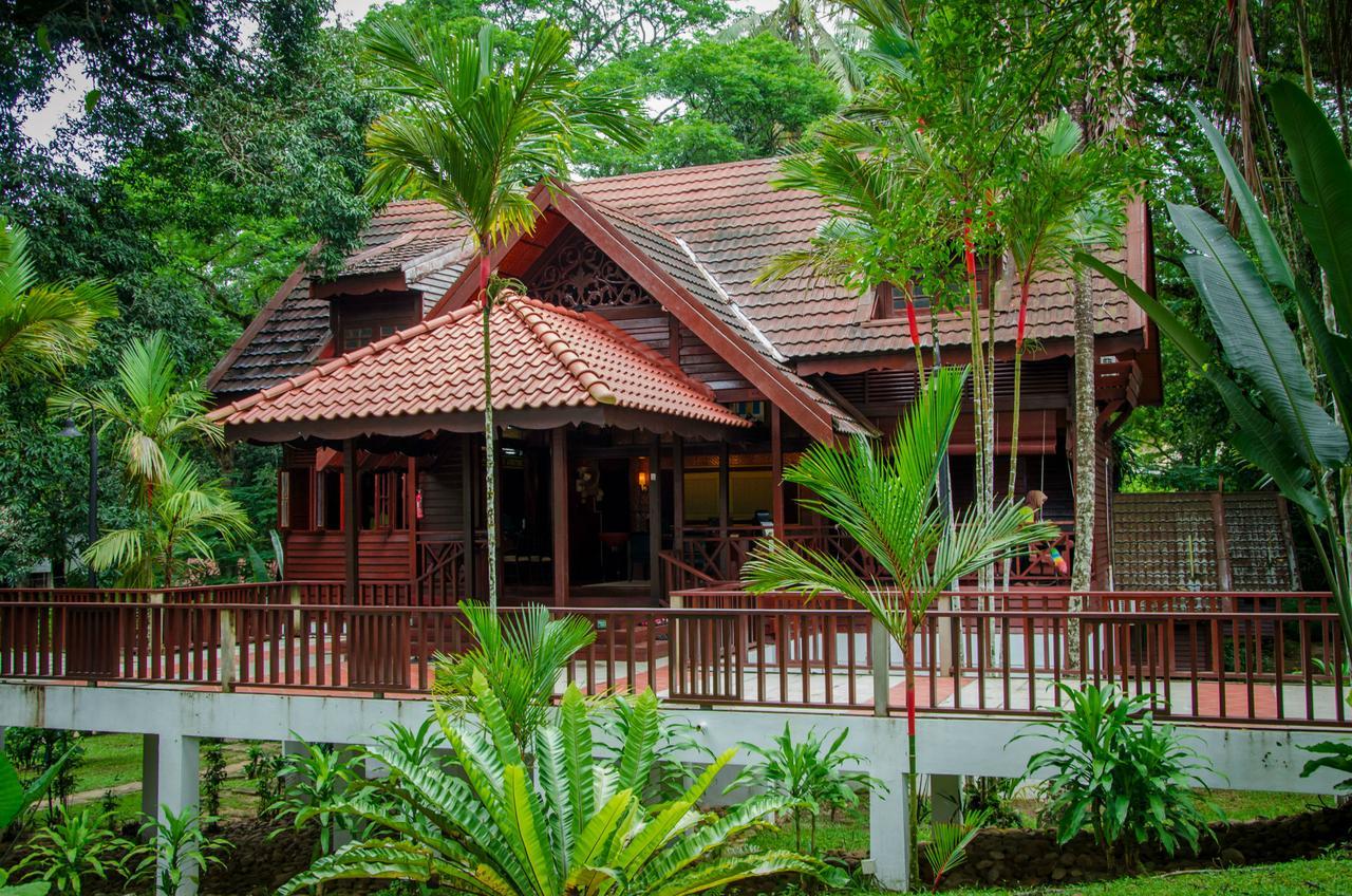 Hotel Mutiara Taman Negara Kuala Tahan Esterno foto