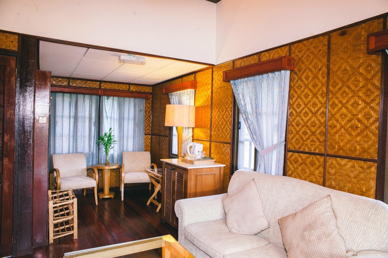 Hotel Mutiara Taman Negara Kuala Tahan Esterno foto