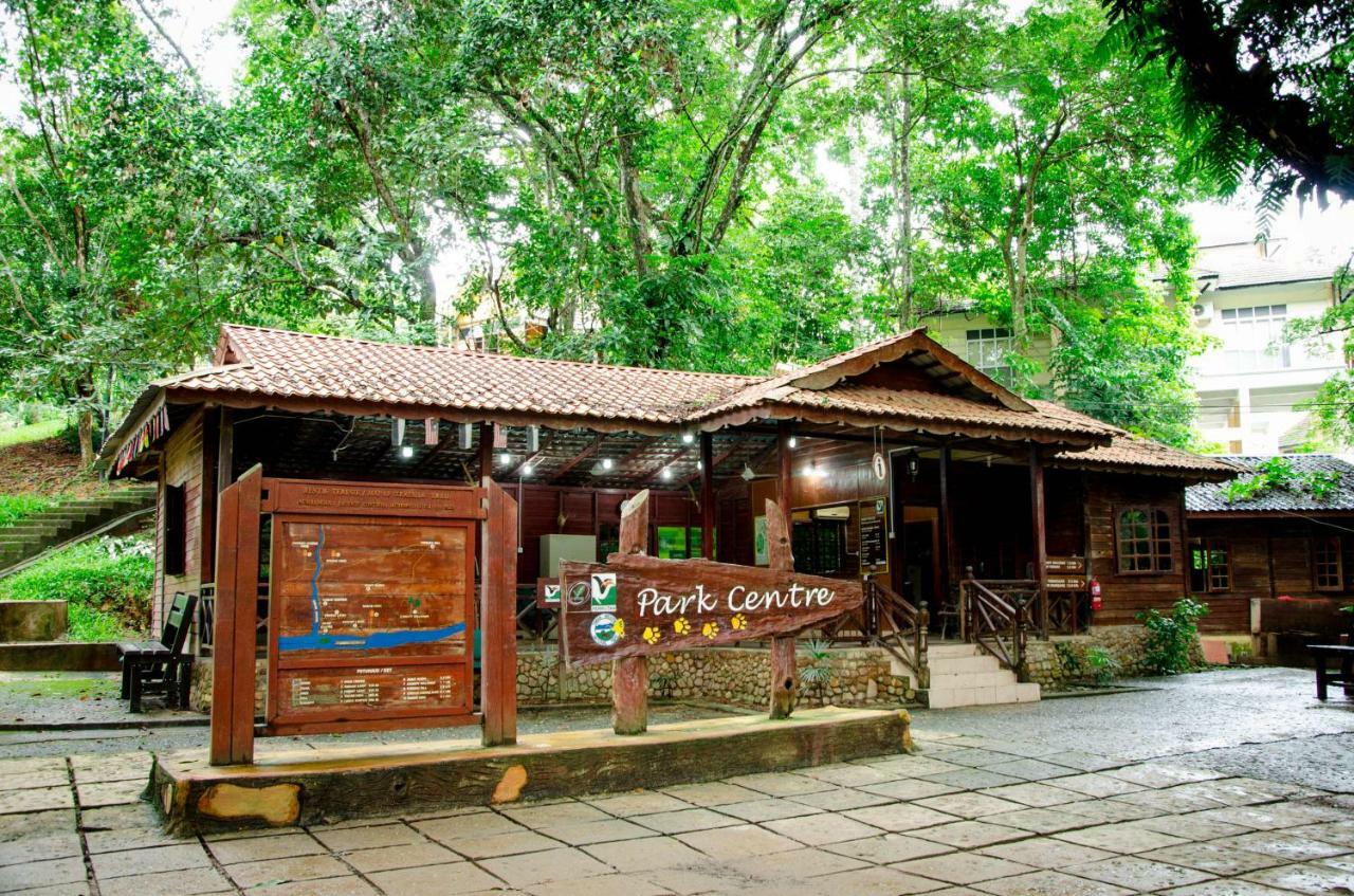 Hotel Mutiara Taman Negara Kuala Tahan Esterno foto