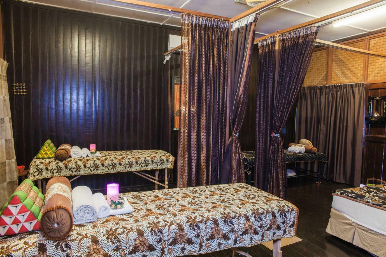 Hotel Mutiara Taman Negara Kuala Tahan Esterno foto