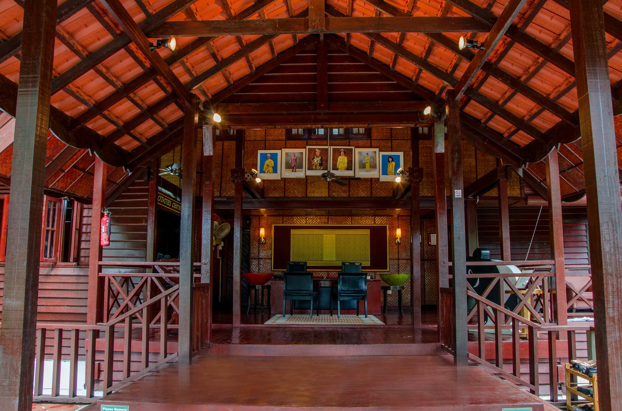 Hotel Mutiara Taman Negara Kuala Tahan Esterno foto